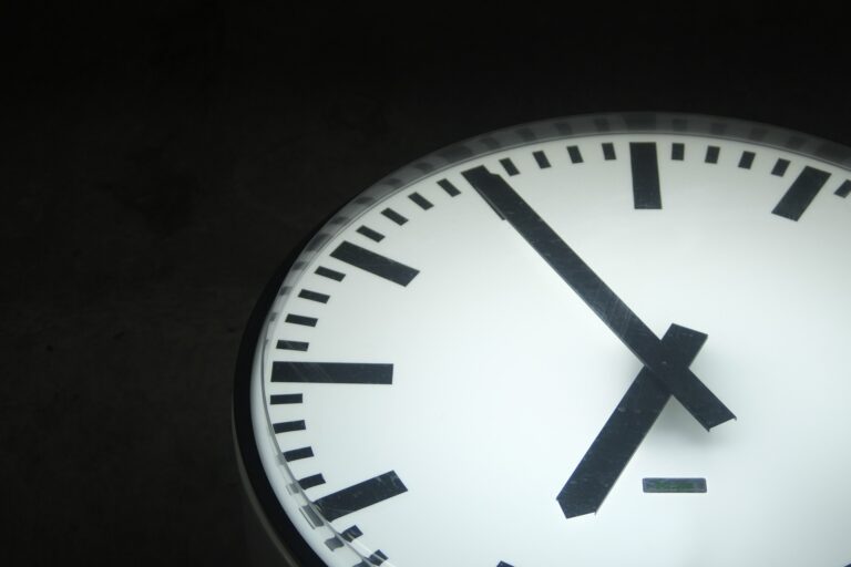 time-g0442dd514_1920