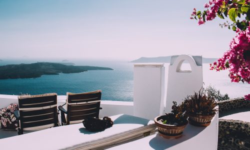 alexandre-chambon-115386-unsplash Sonnenterrasse mit Meerblick